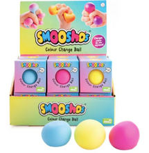 Load image into Gallery viewer, Smoosho's Colour Change Ball