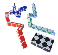 Load image into Gallery viewer, Snake Cube Puzzle Maxi