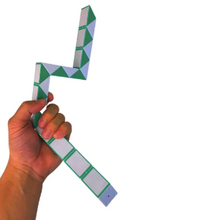 Load image into Gallery viewer, Snake Cube Puzzle Maxi